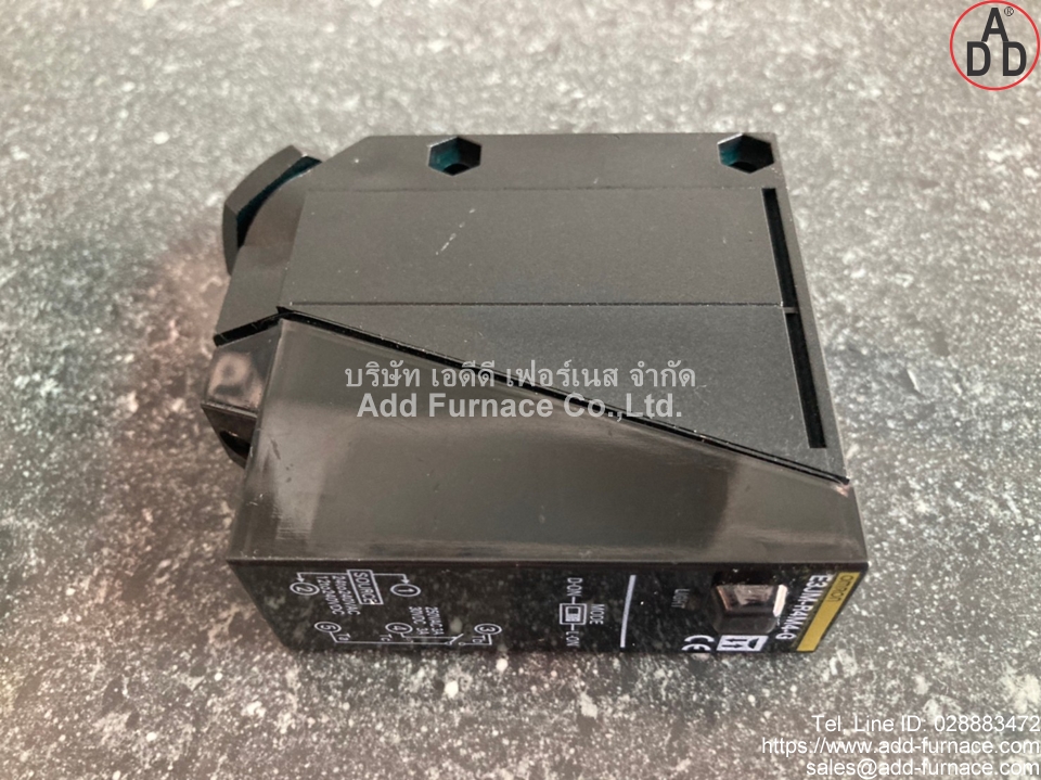 OMRON E3JM-R4M4-US New Photoelectric Switch In Box DHL SHIPPING